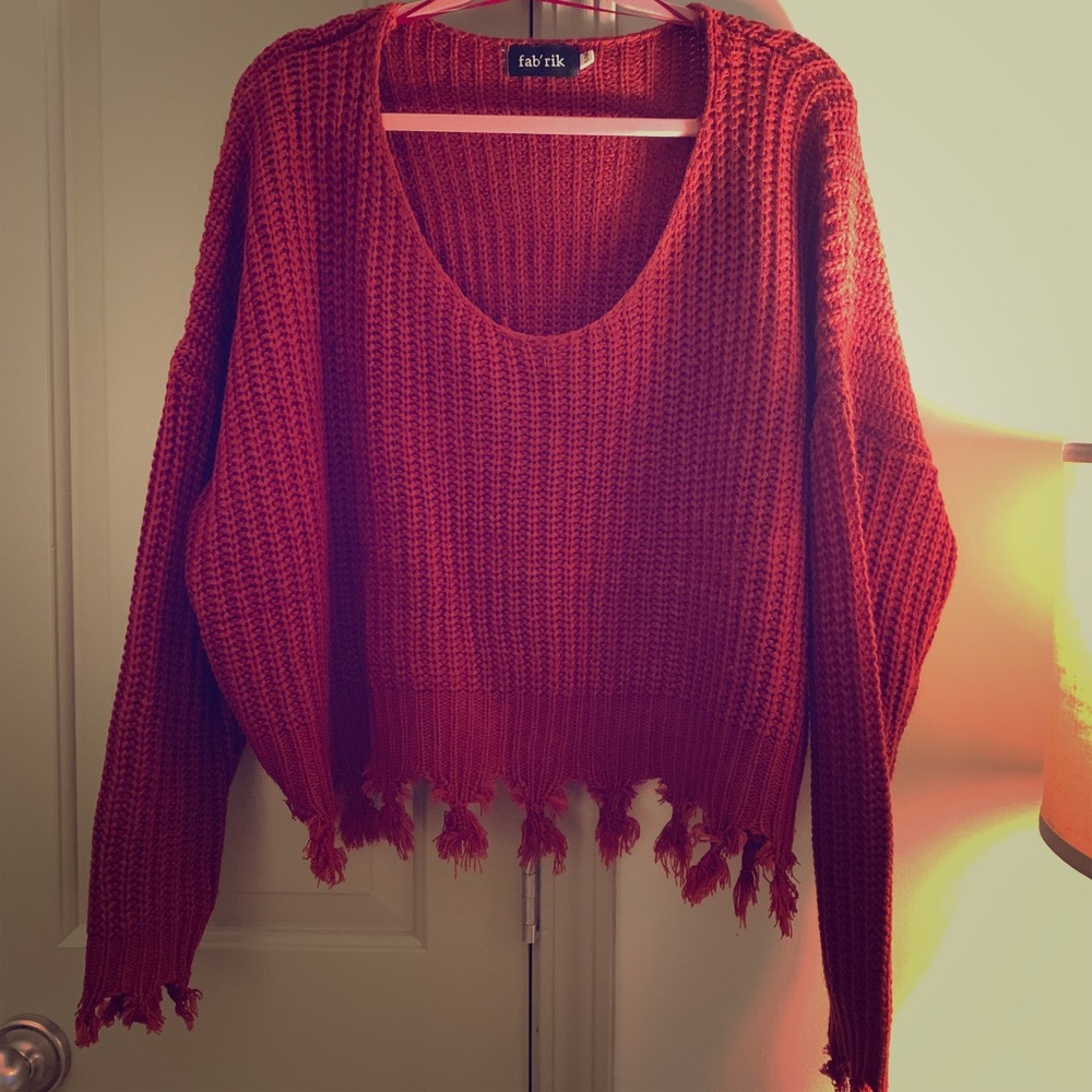 Adorable crop sweater